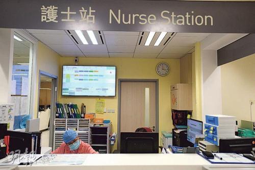 香港将军澳医院新扩建的日间手术中心，首次引入“智能仪表板”，可运算出哪名护士应该配对哪名病人。图片来源：香港《明报》/杨柏贤 摄